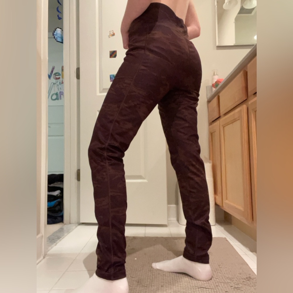 Women’s Gap fit regular M camouflage leggings